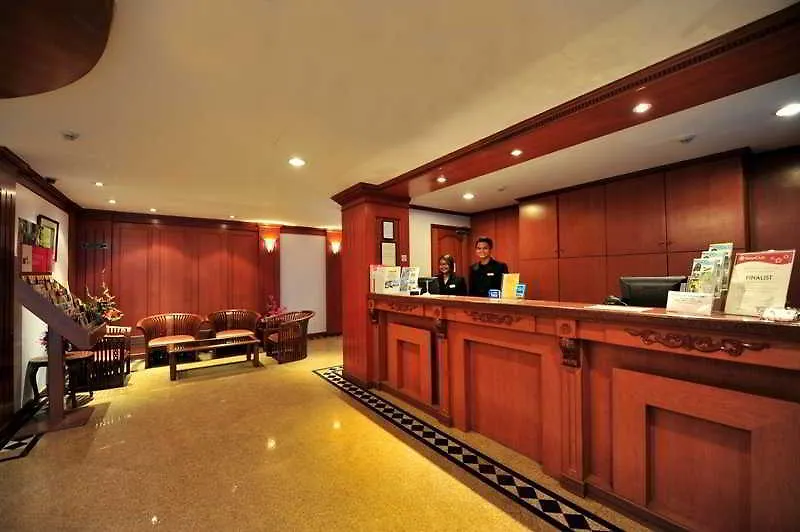 Ibis Budget Singapore Emerald