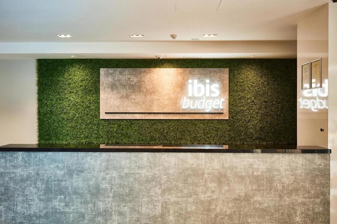 Ibis Budget Singapore Emerald